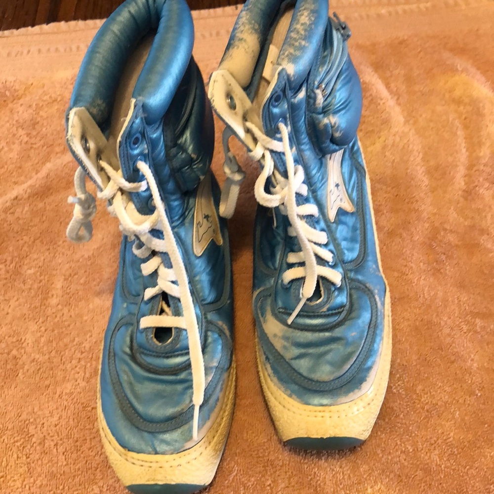 Roos high top tennis shoes p1621